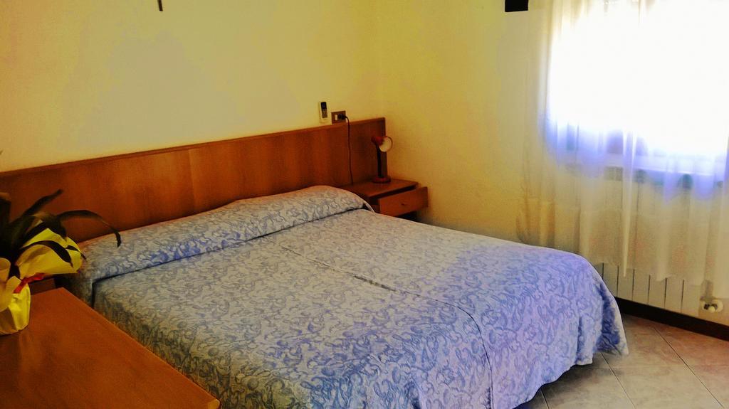 Hotel Due Palme Caorle Exterior foto